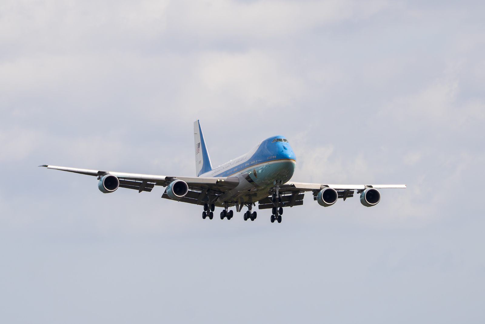 Air Force One on approach to land at Daytona Beach